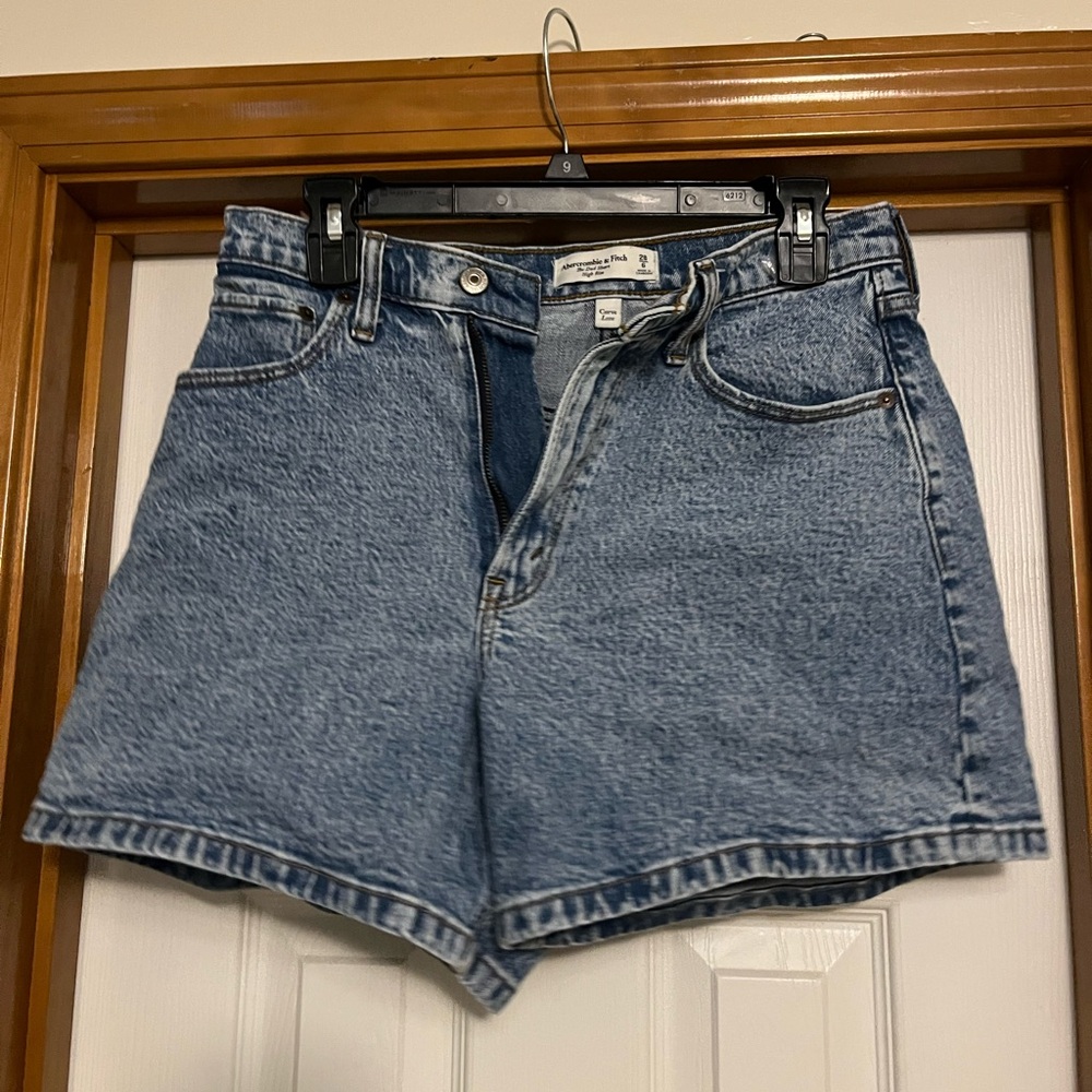 Abercrombie & Fitch high rise dad Jean Shorts